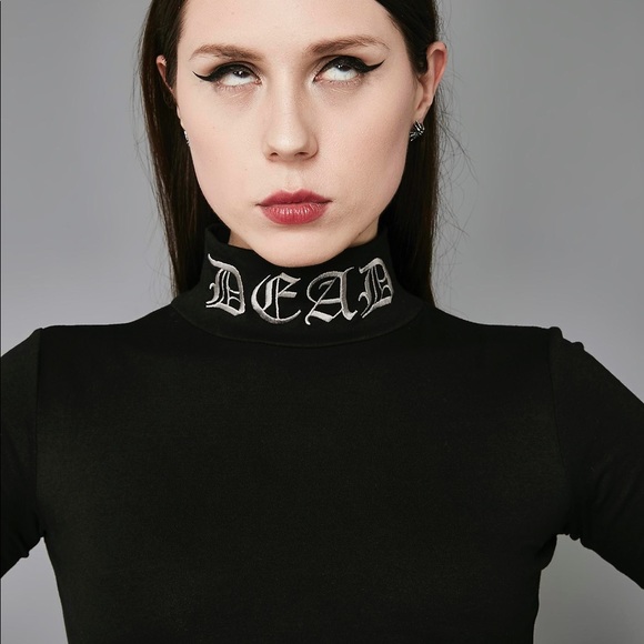 Widow Dead Mock Neck Top Size Small - Picture 2 of 3